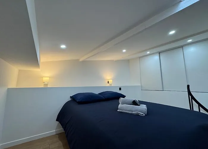 Casa vacanze Chic Duplex Lyon Avec Terrasse Vénissieux