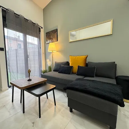 Holiday home Chic Duplex Lyon Avec Terrasse Venissieux